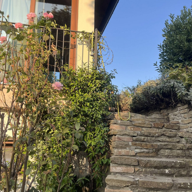 Casale in Vendita a Santo Stefano Belbo