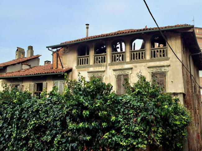 Rustico in Vendita a Chieri