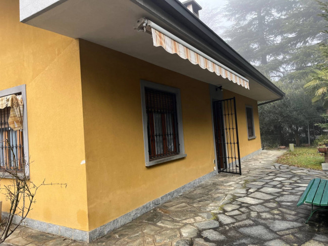 Villa Bifamiliare in Vendita a Torino