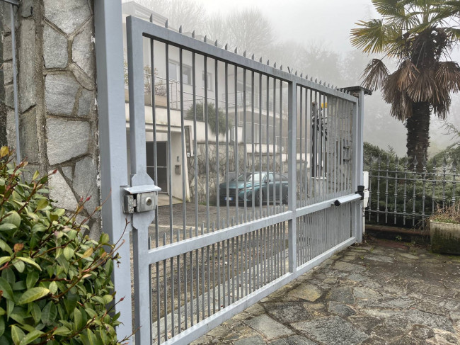 Villa Bifamiliare in Vendita a Torino