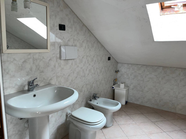 Villa Bifamiliare in Vendita a Torino