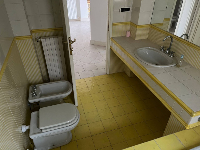 Villa Bifamiliare in Vendita a Torino