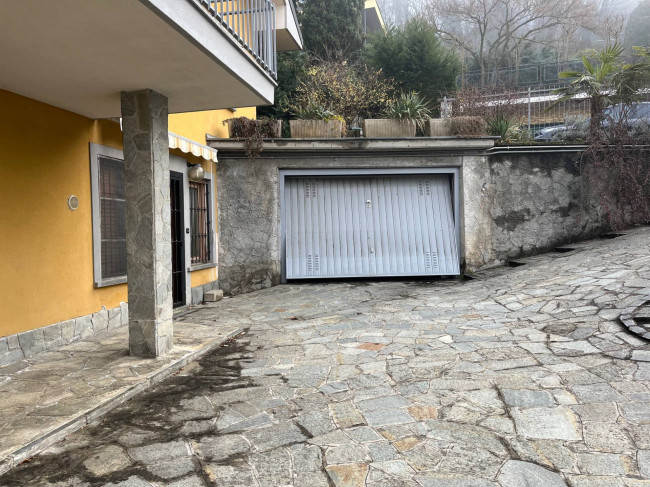 Villa Bifamiliare in Vendita a Torino