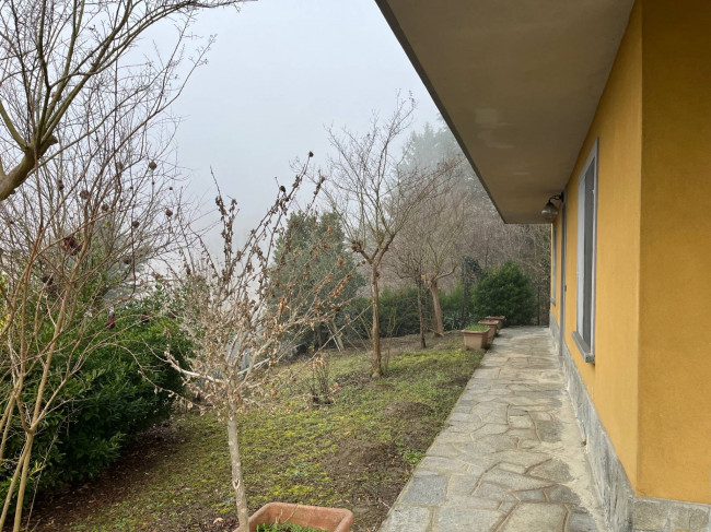 Villa Bifamiliare in Vendita a Torino