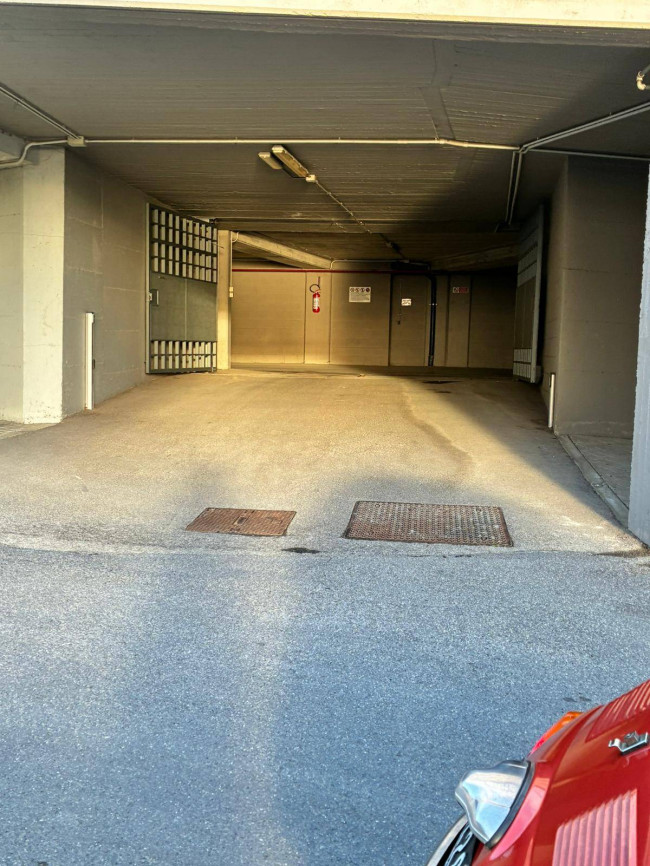 Box o garage in Vendita a Imperia