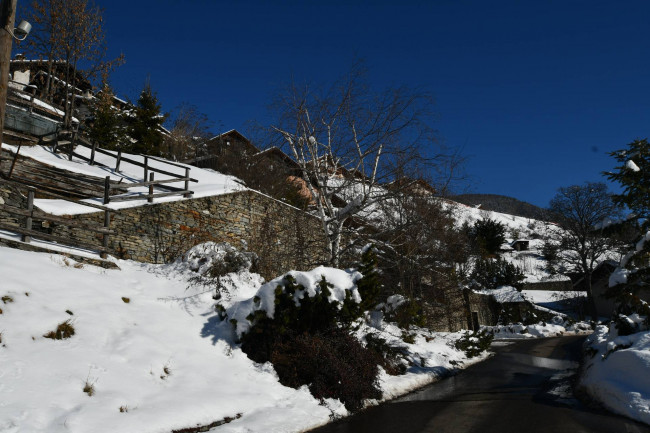 Appartamento in Vendita a Bardonecchia