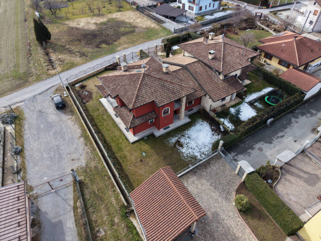 Casa indipendente in Vendita a Pianfei