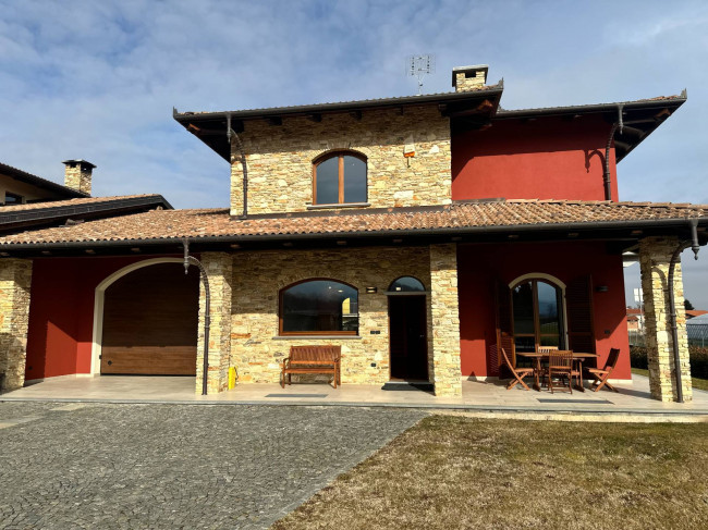 Casa indipendente in Vendita a Pianfei