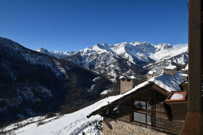 Appartamento in Vendita a Bardonecchia