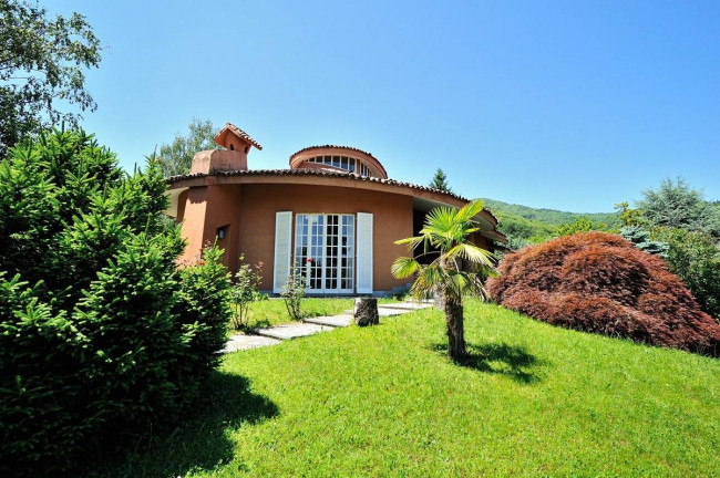 Villa in Vendita a San Pietro Val Lemina