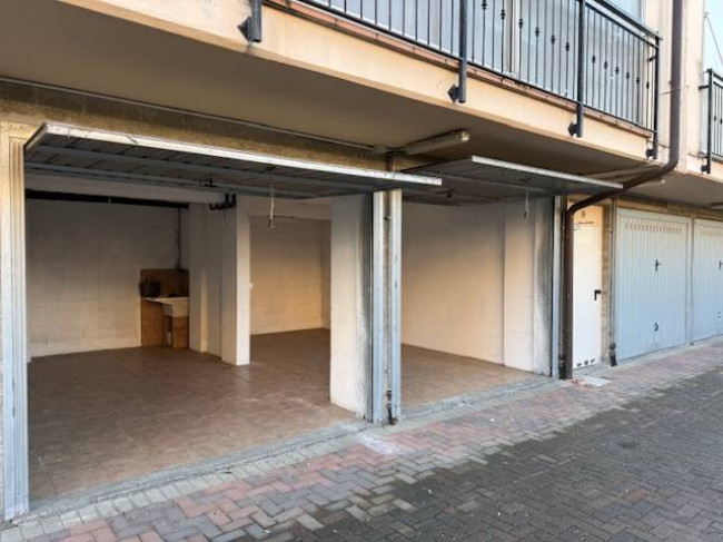 Box o garage in Vendita a Borgaro Torinese
