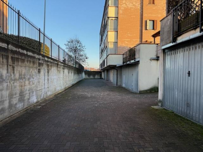 Box o garage in Vendita a Borgaro Torinese