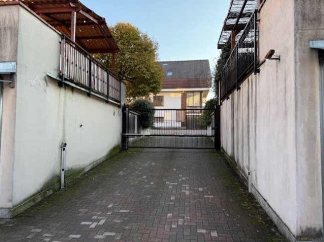 Box o garage in Vendita a Borgaro Torinese