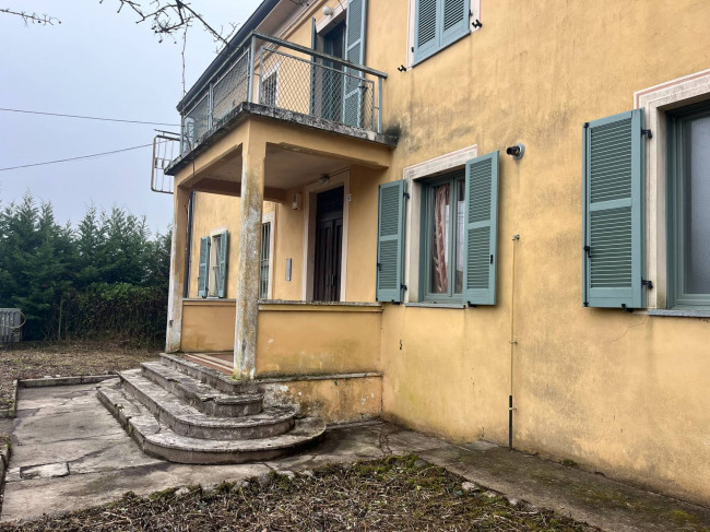 Villa in Vendita a Castell'Alfero