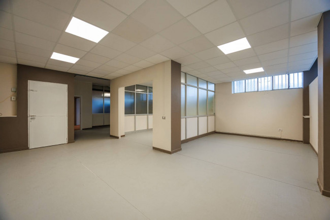 Magazzino in Vendita a Torino