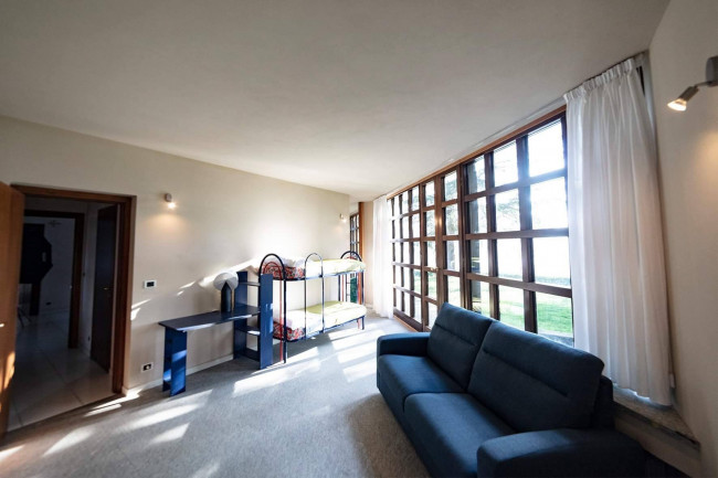 Villa in Vendita a Santo Stefano Belbo