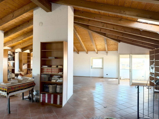 Casa indipendente in Vendita a Strambino