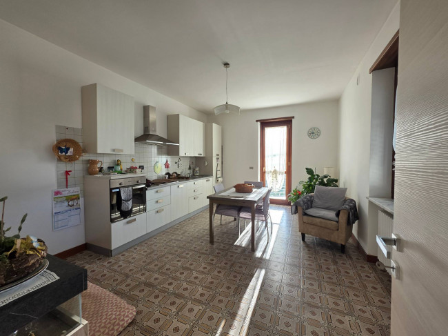 Villa in  Sell to Front