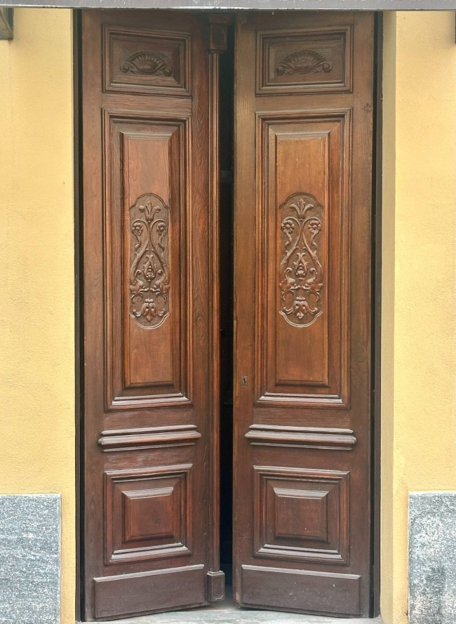 Negozio in Affitto a Castelletto Stura