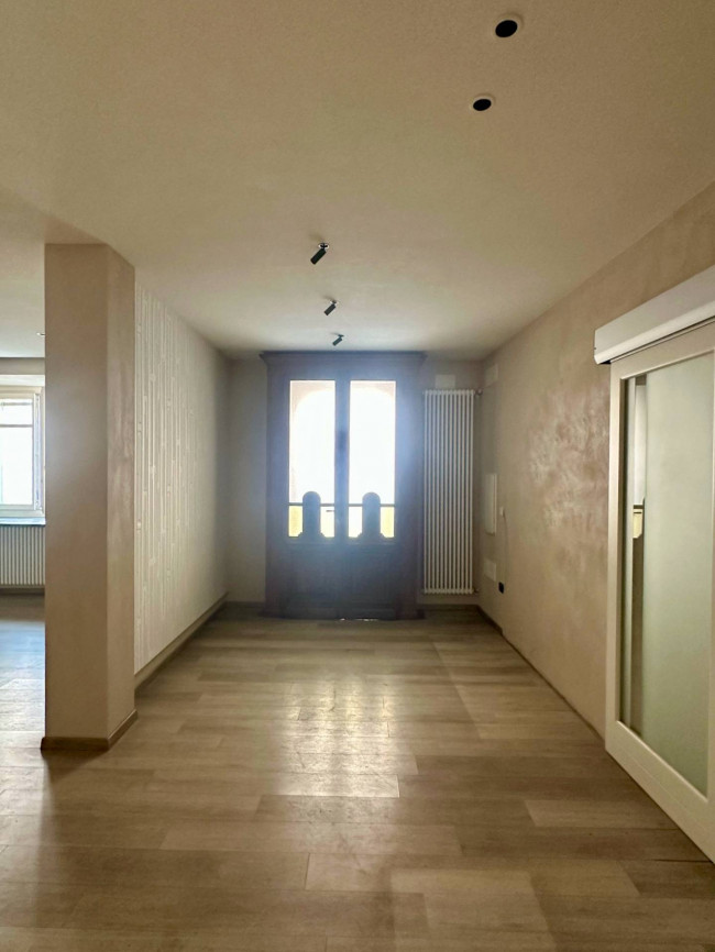 Negozio in Affitto a Castelletto Stura