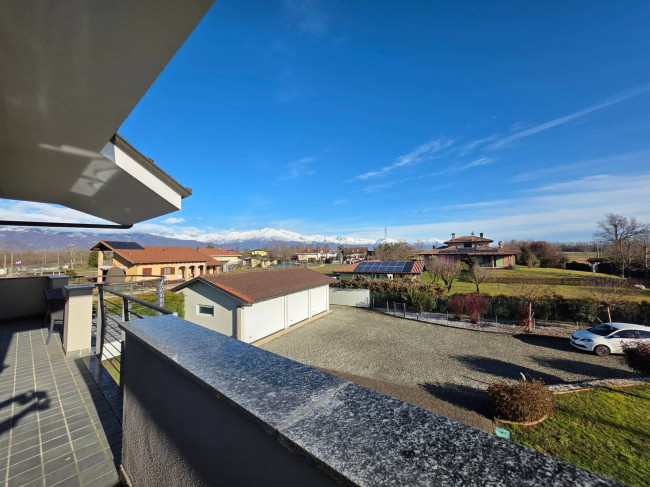 Villa in  Sell to Front