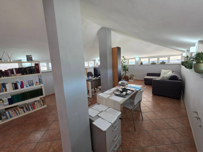 Villa in  Sell to Front