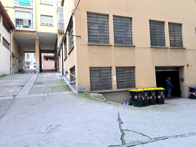 Box o garage in vendita a Torino