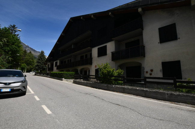 Box o garage in Vendita a Bardonecchia