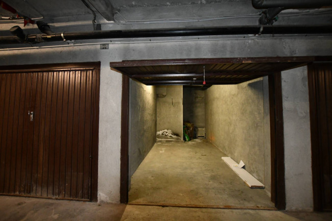 Box o garage in Vendita a Bardonecchia
