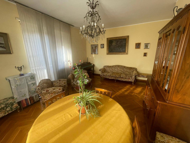 Apartment for Sale to Torino