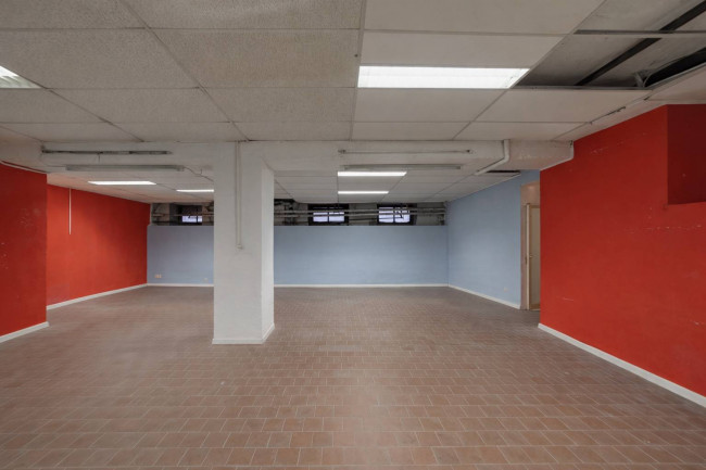 Magazzino in Vendita a Milano