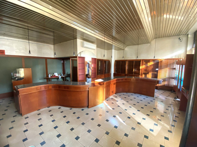 Locale commerciale in Vendita a Collegno