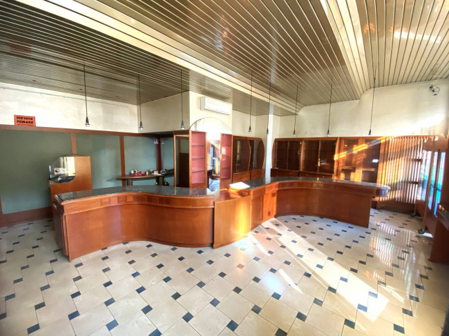 Locale commerciale in Vendita a Collegno