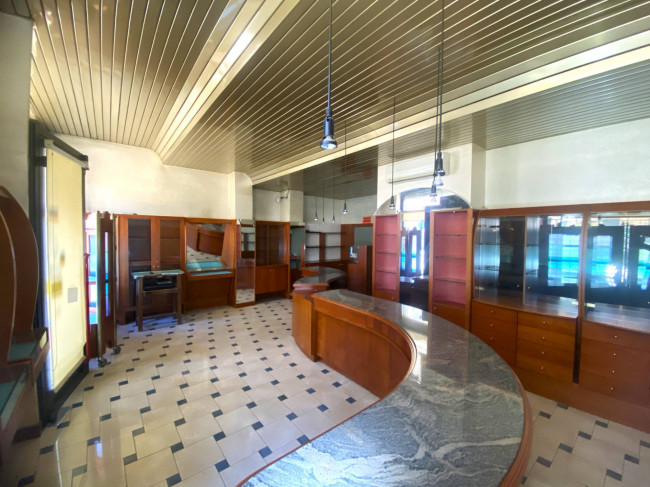Locale commerciale in Vendita a Collegno