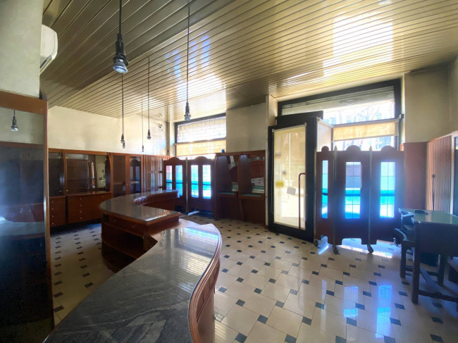 Locale commerciale in Vendita a Collegno