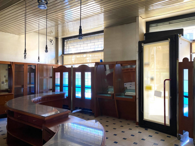 Locale commerciale in Vendita a Collegno