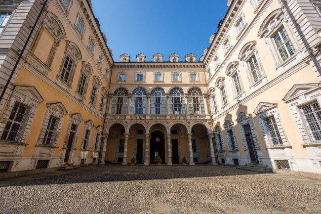 Appartamento in Affitto a Torino