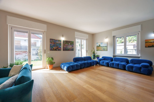 Villa for Sale to Rivoli