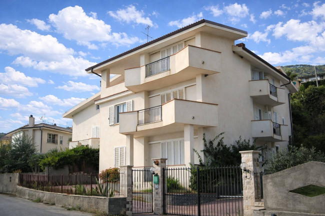 Appartamento in Vendita a Joppolo