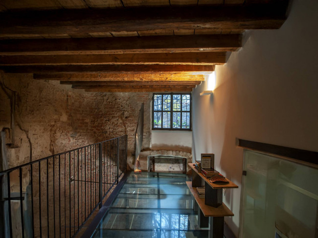 Show room in Vendita a Milano