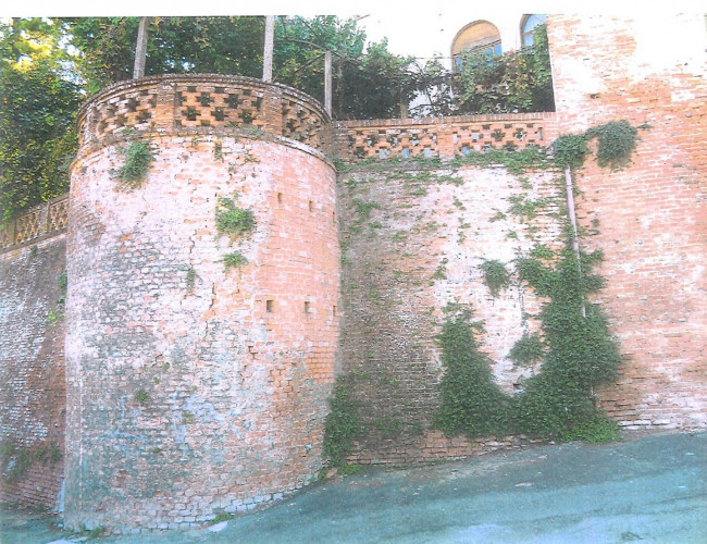 Dimora Storica in Vendita a Incisa Scapaccino