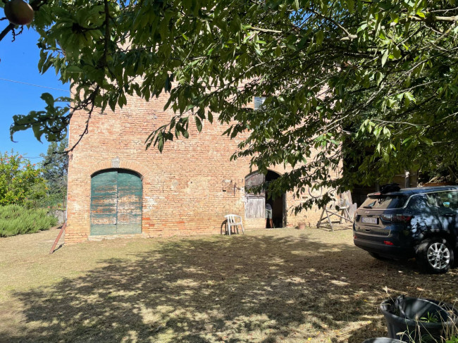 Porzione di casa in Vendita a Incisa Scapaccino