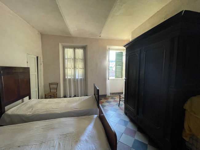 Porzione di casa in Vendita a Incisa Scapaccino