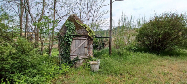 Porzione di casa in Vendita a Incisa Scapaccino
