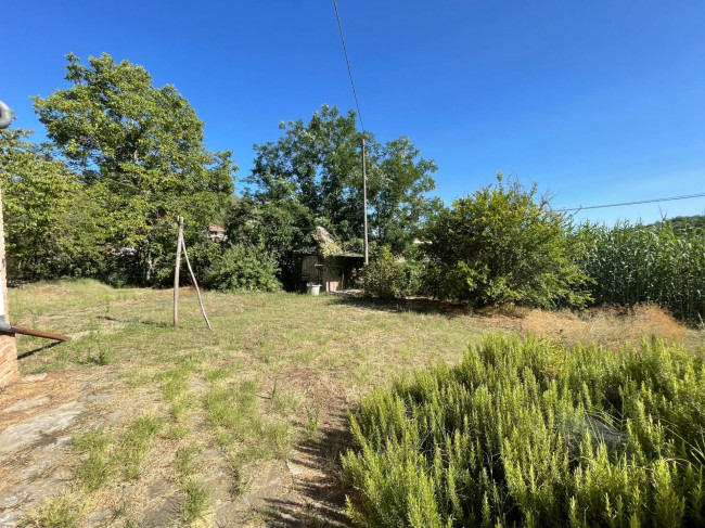 Porzione di casa in Vendita a Incisa Scapaccino