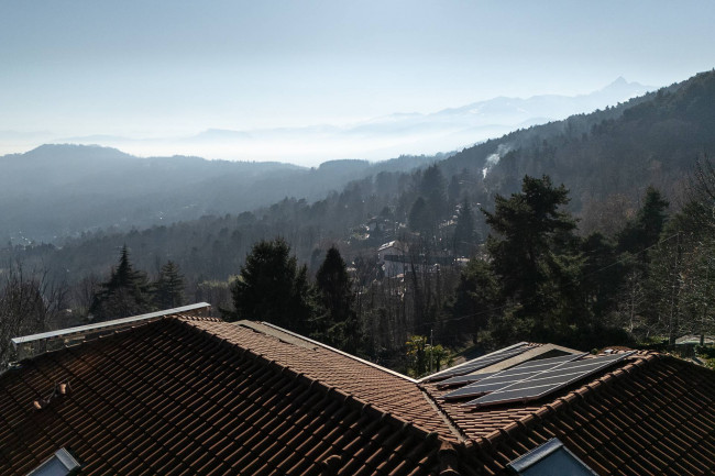 Villa in Vendita a Roletto