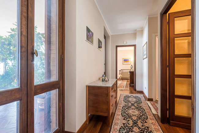 Villa in Vendita a Roletto