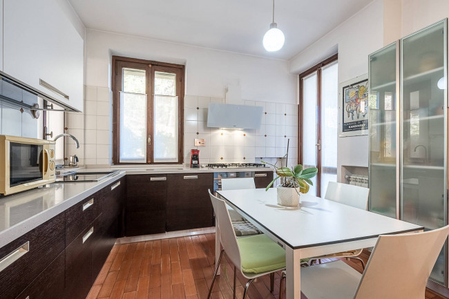 Villa in Vendita a Roletto