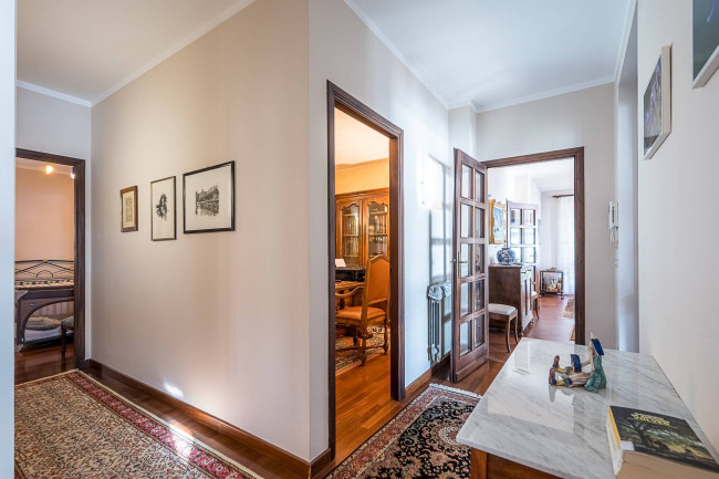 Villa in Vendita a Roletto