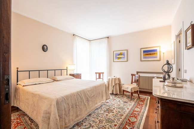 Villa in Vendita a Roletto